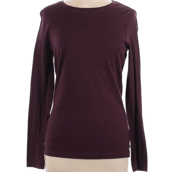 a new day Tops - A New Day Long Sleeve Tee in Burgundy!